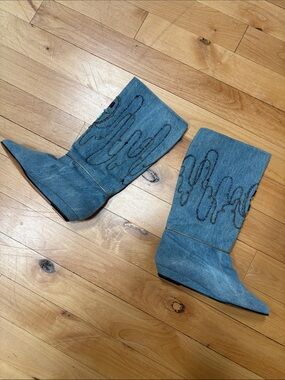 Super cool vintage 80s Adriana Ferrari denim jeweled boots 6